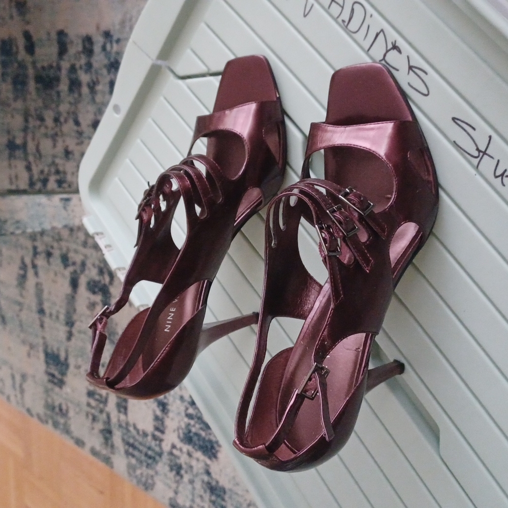 Shoes - Picture 2 of 2